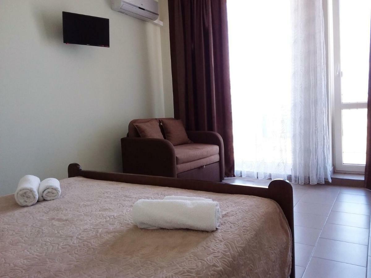 Hotel Golden Beach ザトカ エクステリア 写真